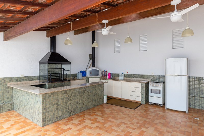 Apartamento 172m² em Moema 3 suítes 3 vagas Avenida Jandira São Paulo - 