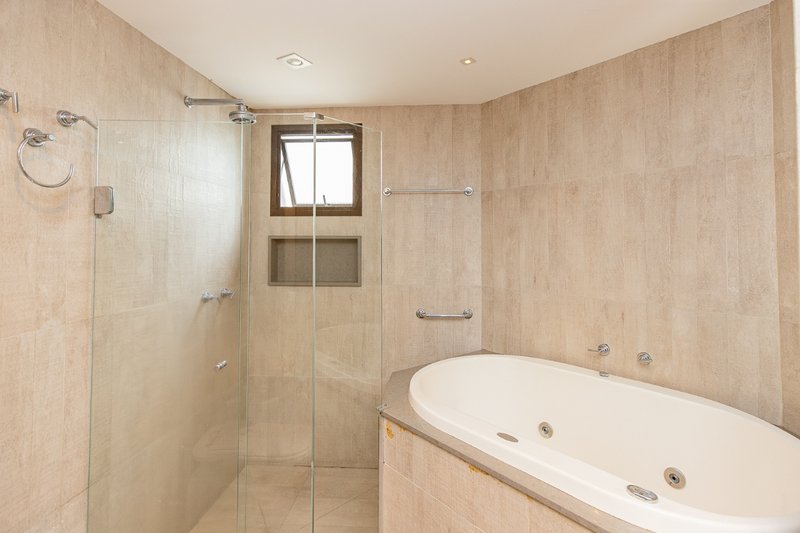 Apartamento 172m² em Moema 3 suítes 3 vagas Avenida Jandira São Paulo - 
