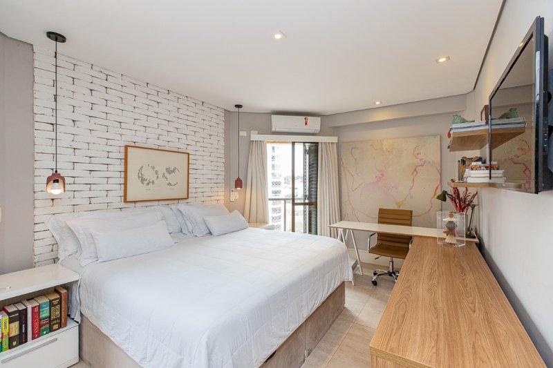 Apartamento 172m² em Moema 3 suítes 3 vagas Avenida Jandira São Paulo - 