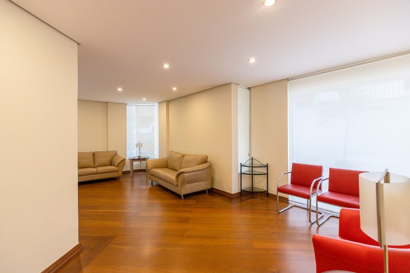 Apartamento 172m² em Moema 3 suítes 3 vagas Avenida Jandira São Paulo - 