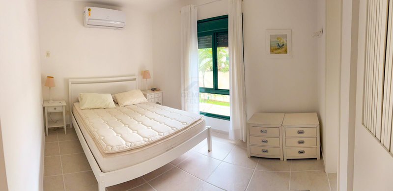 Casa em Condomínio na Praia Barra do Sahy - LOCAÇÕES Av. Adelino Tavares São Sebastião - 