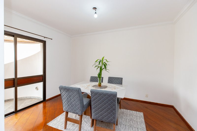 Apartamento 150m² em Moema 3 dormitórios 2 suítes 2 vagas Avenida Jamaris São Paulo - 