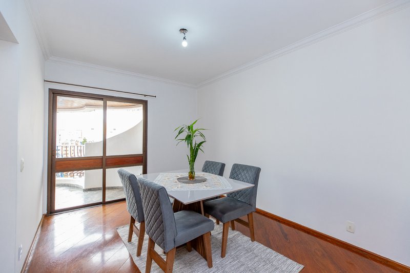 Apartamento 150m² em Moema 3 dormitórios 2 suítes 2 vagas Avenida Jamaris São Paulo - 