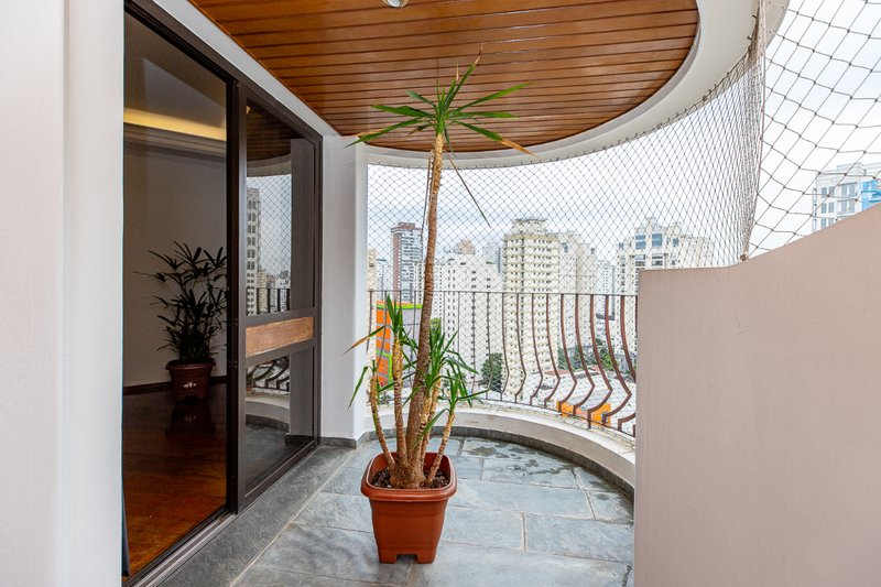 Apartamento 150m² em Moema 3 dormitórios 2 suítes 2 vagas Avenida Jamaris São Paulo - 
