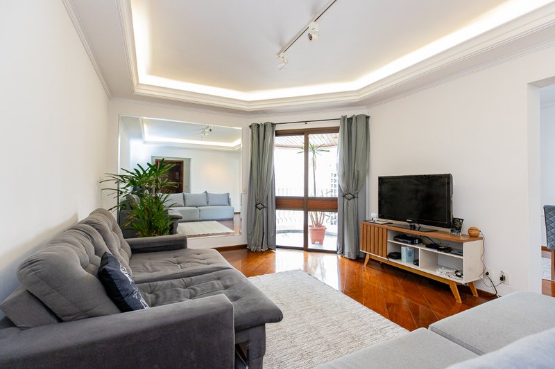 Apartamento 150m² em Moema 3 dormitórios 2 suítes 2 vagas Avenida Jamaris São Paulo - 