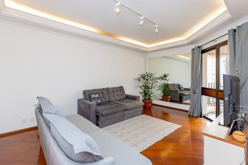 Apartamento 150m² em Moema 3 dormitórios 2 suítes 2 vagas Avenida Jamaris São Paulo - 