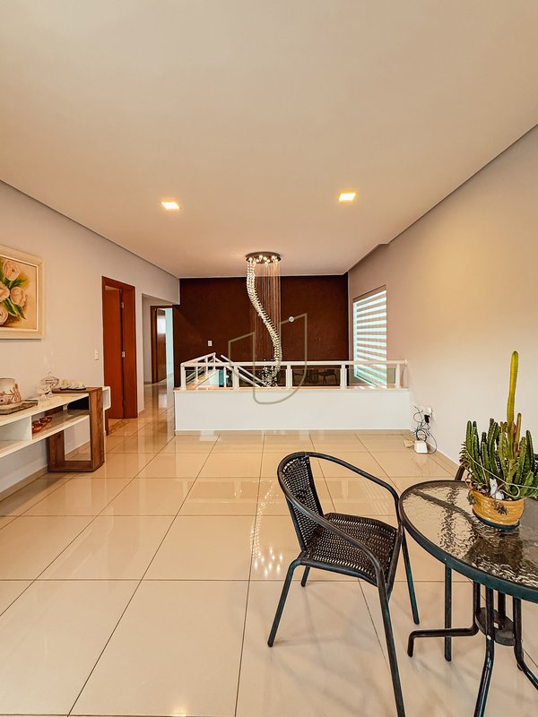 Casa com 4 Suítes no Residencial Jaguary Avenida Aquarela do Brasil São José dos Campos - 