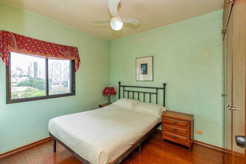 Apartamento 60m² na Vila Mariana 02 dorm 2 vagas Rua Paula Ney São Paulo - 