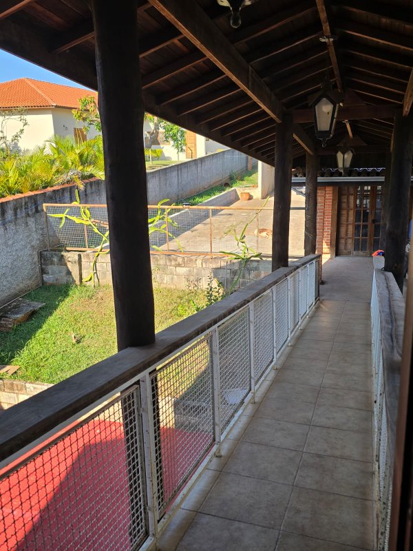 “OPORTUNIDADE”, ALUGO CHACARA COM CASA MOBILIADA NO CONDOMÍNIO VITASSAY EM BOITUVA/SP” Alameda das Araucárias Boituva - 