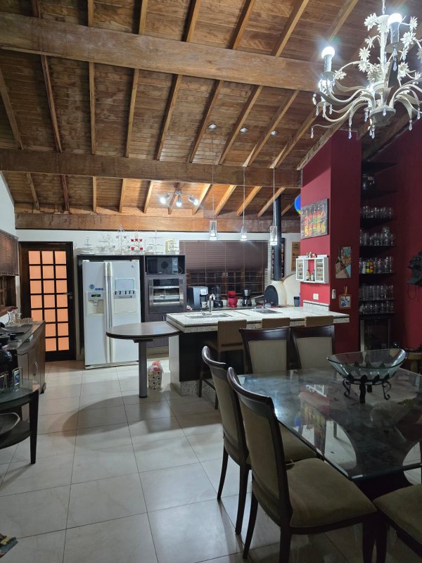 “OPORTUNIDADE”, ALUGO CHACARA COM CASA MOBILIADA NO CONDOMÍNIO VITASSAY EM BOITUVA/SP” Alameda das Araucárias Boituva - 