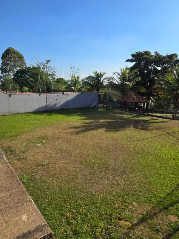 “OPORTUNIDADE”, ALUGO CHACARA COM CASA MOBILIADA NO CONDOMÍNIO VITASSAY EM BOITUVA/SP” Alameda das Araucárias Boituva - 