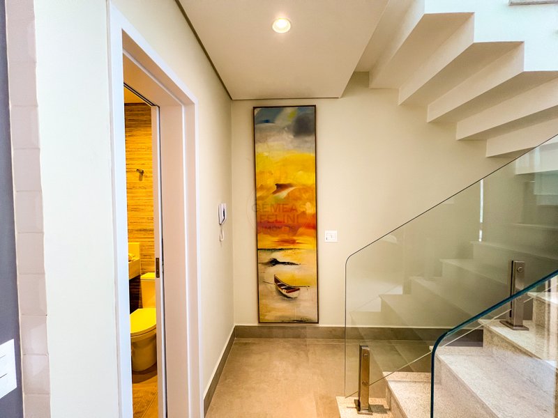 Casa em Condomínio pé na areia na Praia de Juquehy - À VENDA  São Sebastião - 