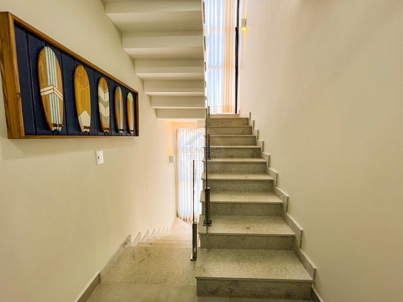 Casa em Condomínio pé na areia na Praia de Juquehy - À VENDA  São Sebastião - 