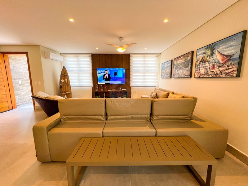 Casa em Condomínio pé na areia na Praia de Juquehy - À VENDA  São Sebastião - 