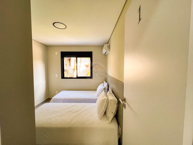 Casa em Condomínio pé na areia na Praia de Juquehy - À VENDA  São Sebastião - 