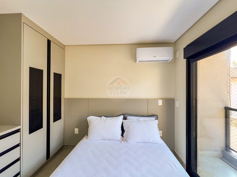 Casa em Condomínio pé na areia na Praia de Juquehy - À VENDA  São Sebastião - 