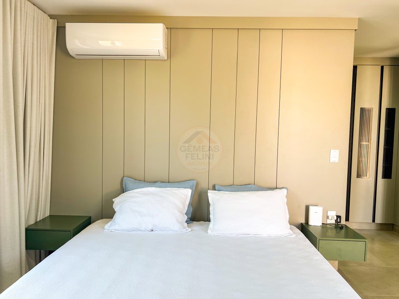 Casa em Condomínio pé na areia na Praia de Juquehy - À VENDA  São Sebastião - 