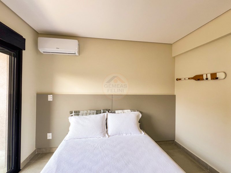 Casa em Condomínio pé na areia na Praia de Juquehy - À VENDA  São Sebastião - 