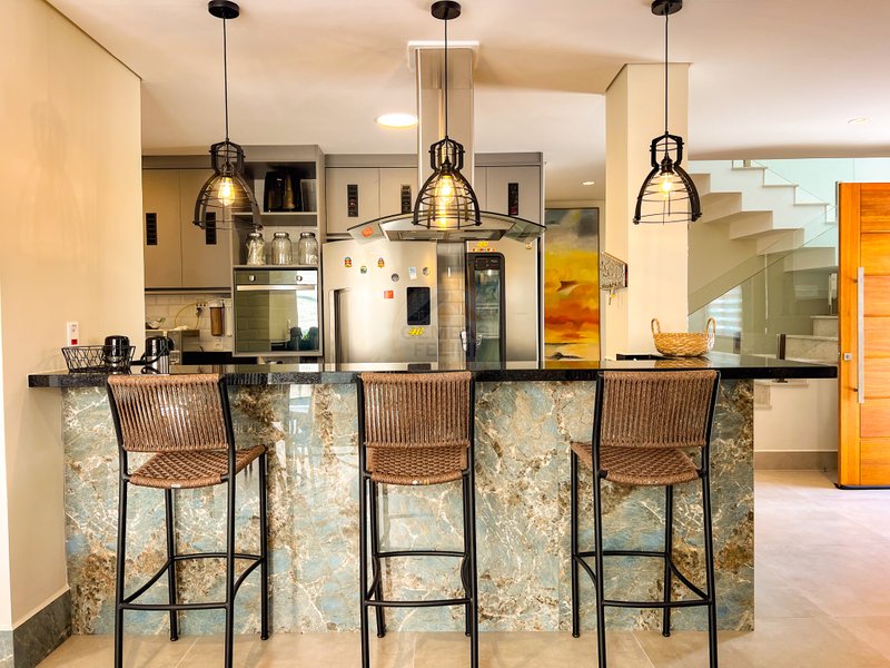 Casa em Condomínio pé na areia na Praia de Juquehy - À VENDA  São Sebastião - 