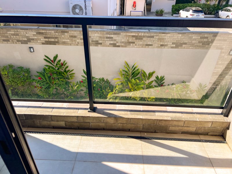 Casa a poucos passos do mar, em Condomínio pé na areia na Praia de Juquehy - À VENDA - São Sebastião - 