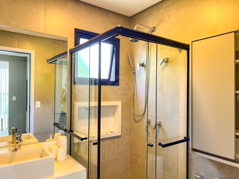 Casa em Condomínio pé na areia na Praia de Juquehy - À VENDA  São Sebastião - 