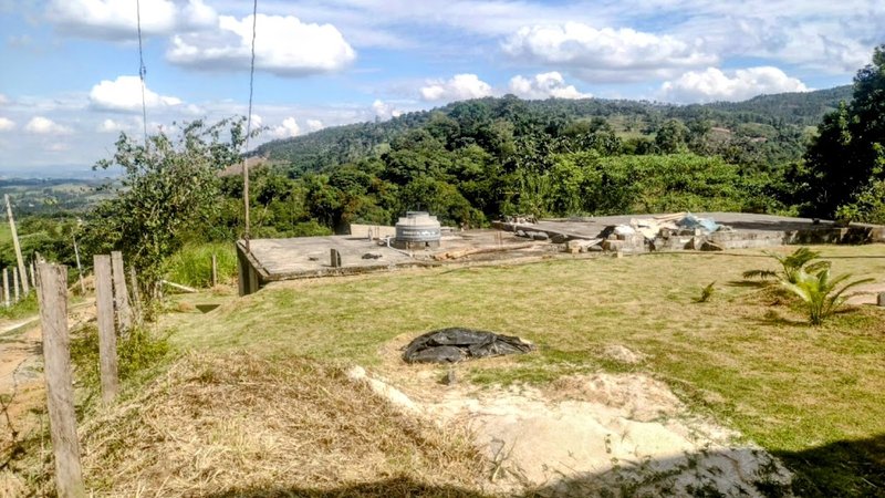 Casa com piscina à venda no bairro da Boa Vista - Igaratá - 