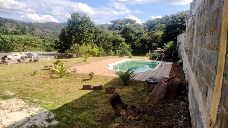 Casa com piscina à venda no bairro da Boa Vista - Igaratá - 
