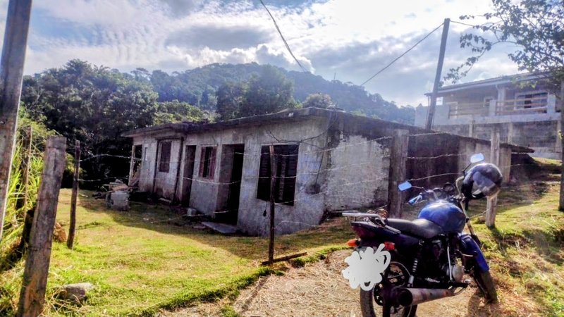 Casa com piscina à venda no bairro da Boa Vista - Igaratá - 