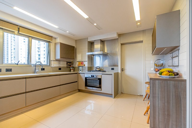 Apartamento 485m² no Campo Belo 3 suítes 5 vagas Rua Zacarias de Gois São Paulo - 