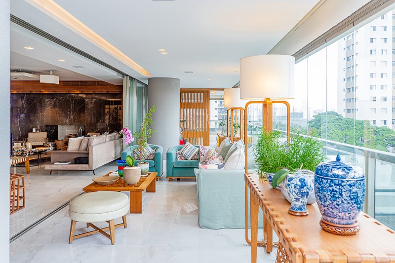 Apartamento 485m² no Campo Belo 3 suítes 5 vagas Rua Zacarias de Gois São Paulo - 