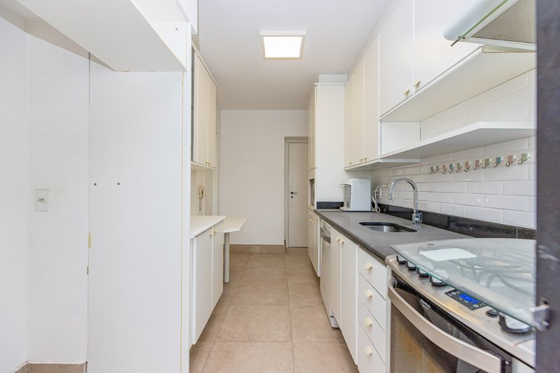 Apartamento 90m² em Moma 2 dorm 1 suíte 2 vagas Avenida dos Eucaliptos São Paulo - 