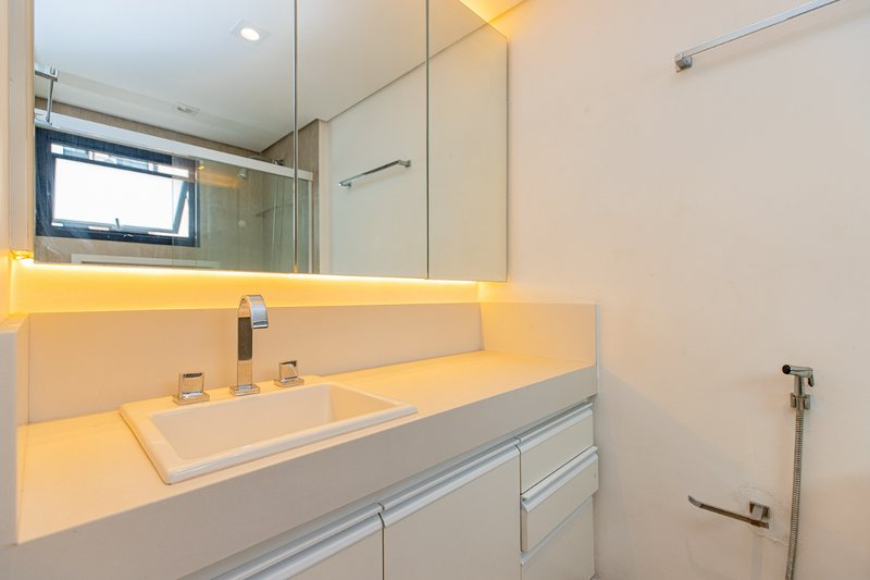Apartamento 90m² em Moma 2 dorm 1 suíte 2 vagas Avenida dos Eucaliptos São Paulo - 