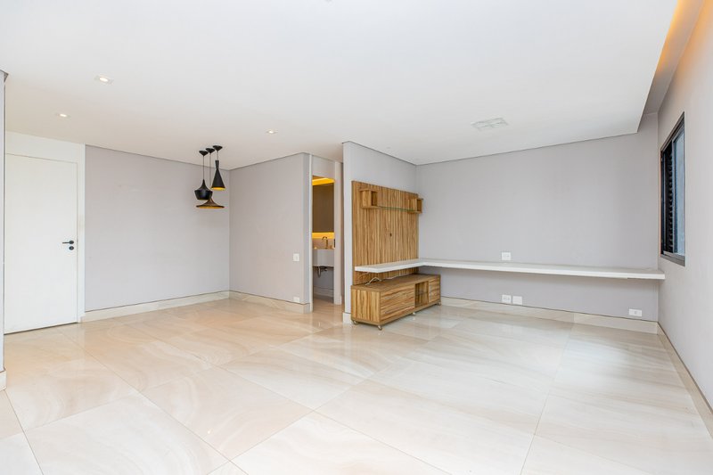 Apartamento 90m² em Moma 2 dorm 1 suíte 2 vagas Avenida dos Eucaliptos São Paulo - 