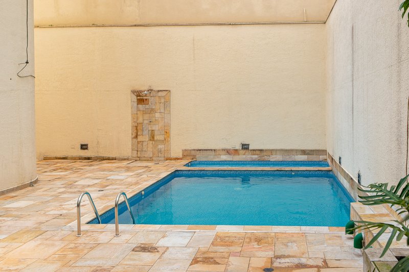 Apartamento 223m² no Jardim Paulista 3 dorm 2 suítes 2 vagas Alameda Itu São Paulo - 