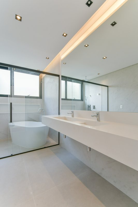Casa em Condomínio em Alphaville 546m² 4 suítes 5 vagas Alameda das Embaúbas Santana de Parnaíba - 