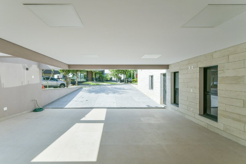Casa em Condomínio em Alphaville 546m² 4 suítes 5 vagas Alameda das Embaúbas Santana de Parnaíba - 