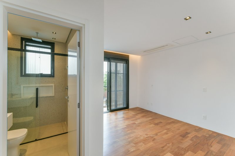 Casa em Condomínio em Alphaville 546m² 4 suítes 5 vagas Alameda das Embaúbas Santana de Parnaíba - 