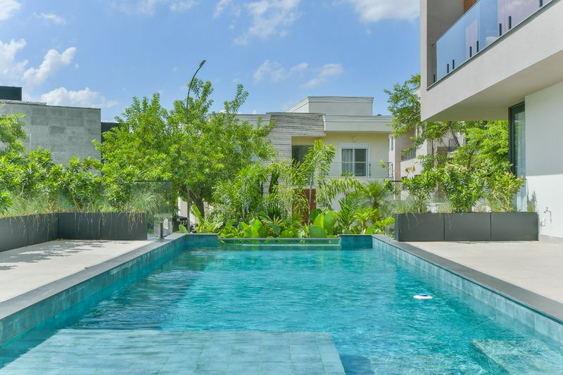Casa em Condomínio em Alphaville 546m² 4 suítes 5 vagas Alameda das Embaúbas Santana de Parnaíba - 