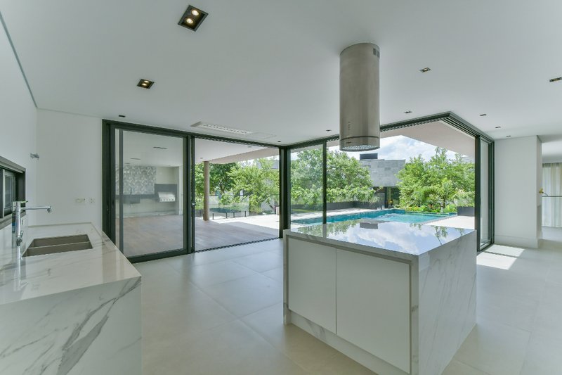 Casa em Condomínio em Alphaville 546m² 4 suítes 5 vagas Alameda das Embaúbas Santana de Parnaíba - 