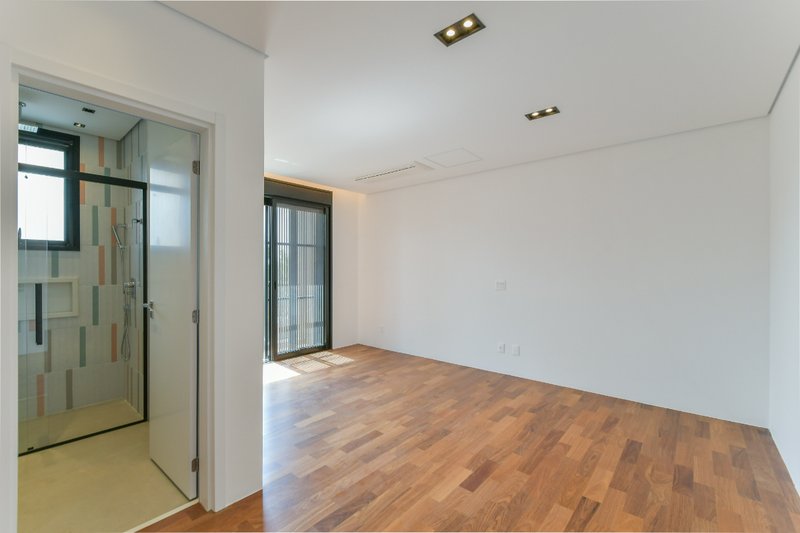 Casa em Condomínio em Alphaville 546m² 4 suítes 5 vagas Alameda das Embaúbas Santana de Parnaíba - 