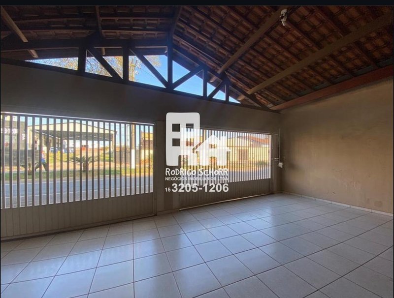 🏡 Casa à Venda na Av. Zilah de Aquino – Oportunidade Imperdível! LOTE INTEIRO - Tatuí - 