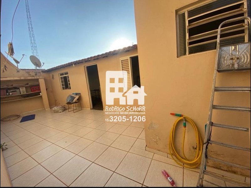 🏡 Casa à Venda na Av. Zilah de Aquino – Oportunidade Imperdível! LOTE INTEIRO - Tatuí - 