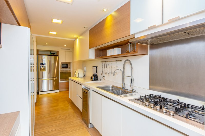 Apartamento 151m² no Campo Belo 3 suítes 3 vagas Rua República do Iraque São Paulo - 