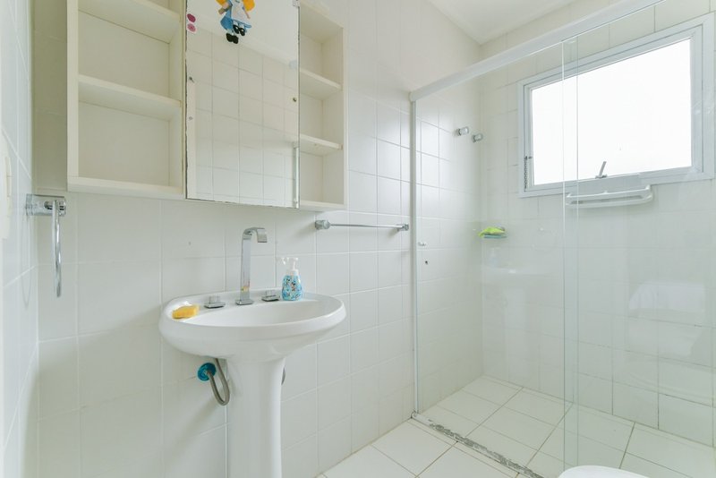 Casa em Condomínio 273m² no Campo Belo 4 suítes 3 vagas Rua João Álvares Soares São Paulo - 