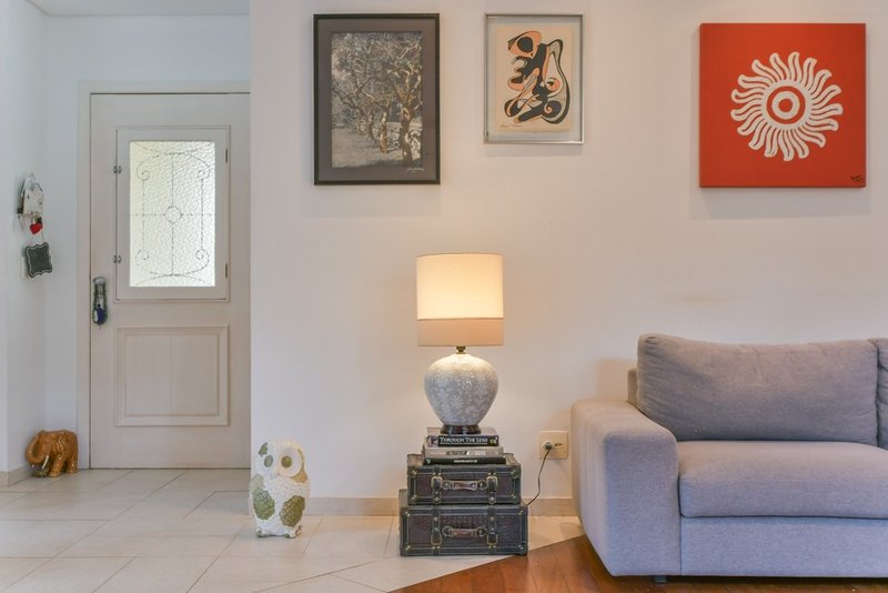 Casa em Condomínio 273m² no Campo Belo 4 suítes 3 vagas Rua João Álvares Soares São Paulo - 