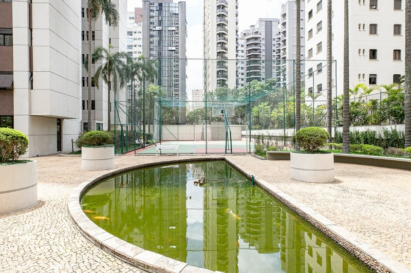 Apartamento 162m² em Moema 3 suítes 3 vagas Avenida Jandira São Paulo - 