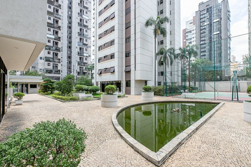 Apartamento 162m² em Moema 3 suítes 3 vagas Avenida Jandira São Paulo - 