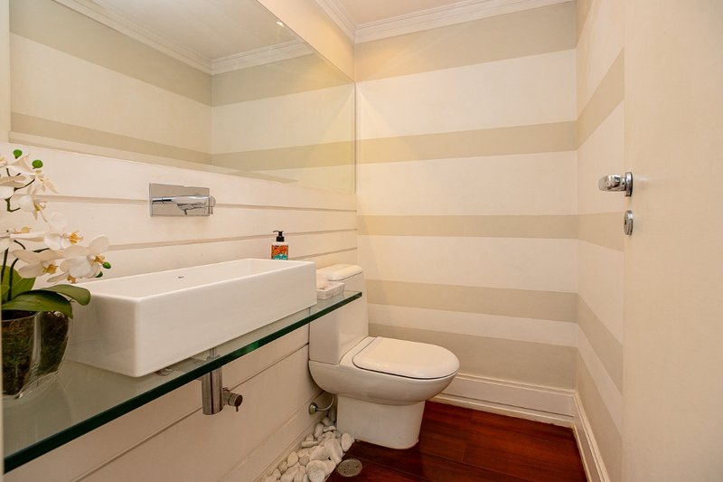 Apartamento 162m² em Moema 3 suítes 3 vagas Avenida Jandira São Paulo - 