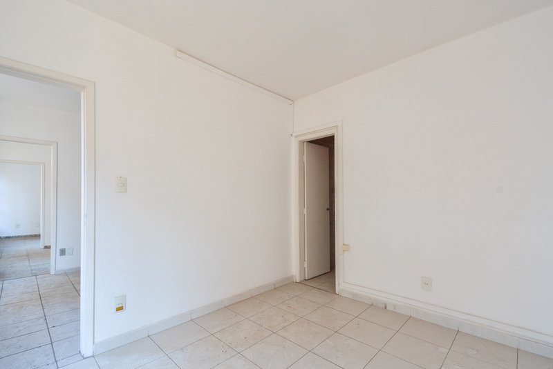 Conjunto Comercial próximo à Av Paulista 145m² Rua Luís Coelho São Paulo - 