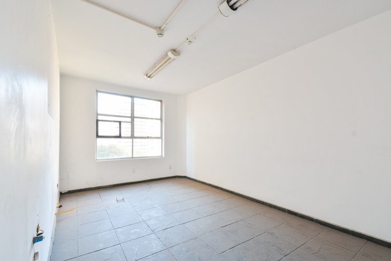 Conjunto Comercial próximo à Av Paulista 145m² Rua Luís Coelho São Paulo - 